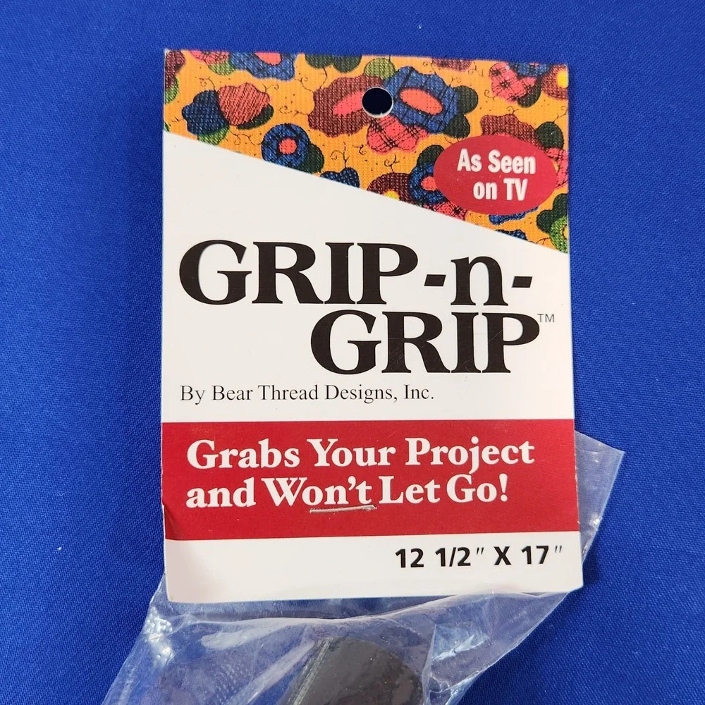 Bear Thread Designs Grip-n-Grip Non-Slip Heat Resistant Quilting Mat 12.5x17 NEW